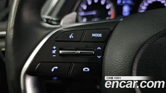 Hyundai Sonata Hybrid 2019 — Photo 25/32