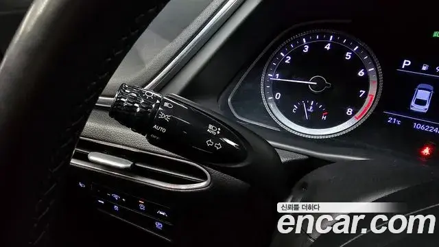 Hyundai Sonata Hybrid 2019 — Photo 8/32
