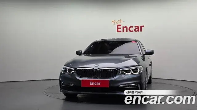 BMW 5 Series 2018 — Photo 3/32
