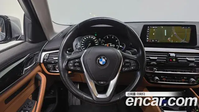 BMW 5 Series 2018 — Photo 2/32