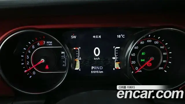 Jeep Wrangler 2022 — Photo 19/29