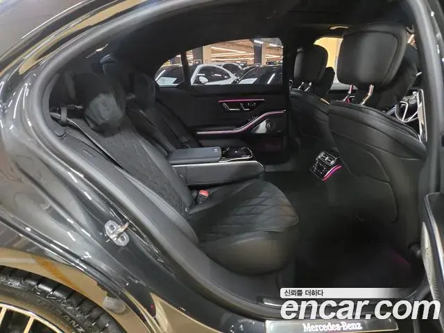 Mercedes-Benz S-Class 2025 — Фото 18/20