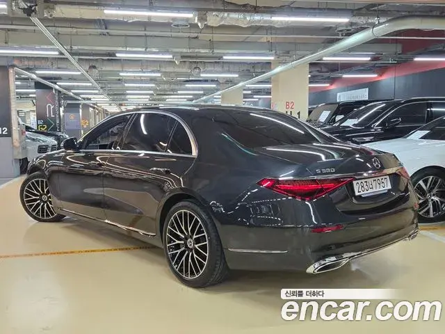 Mercedes-Benz S-Class 2025 — Фото 19/20