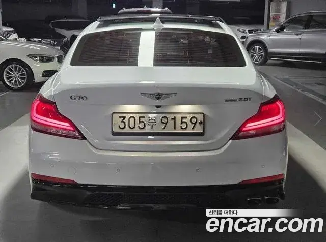 Genesis G70 2019 — Photo 6/20