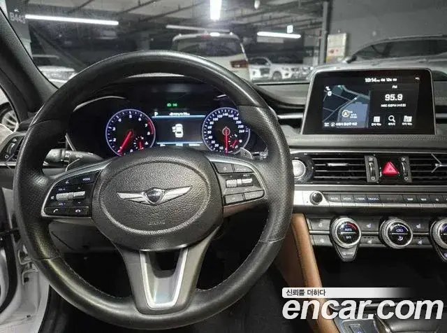 Genesis G70 2019 — Photo 12/20