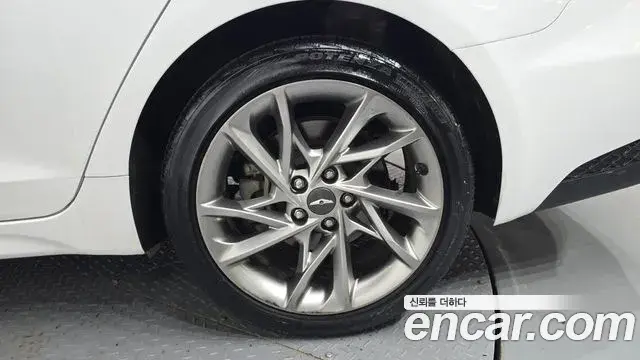 Genesis G70 2021 — ფოტო 22/31