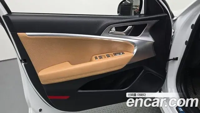 Genesis G70 2021 — ფოტო 5/31