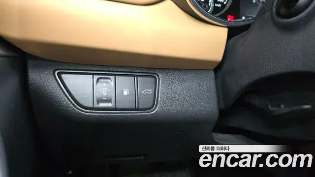 Genesis G70 2021 — ფოტო 17/31