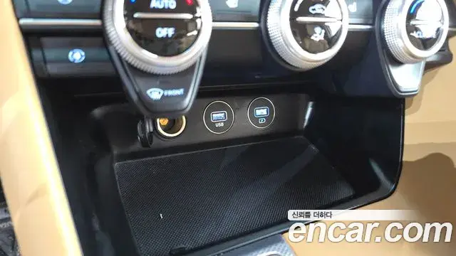 Genesis G70 2021 — ფოტო 18/31