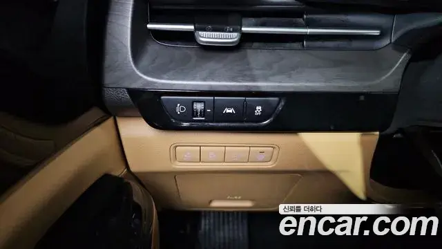 Kia Carnival 2022 — Фото 16/20