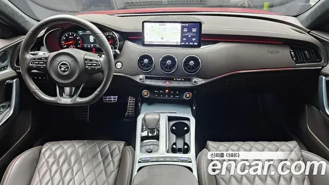 Kia Stinger 2021 — Фото 9/20