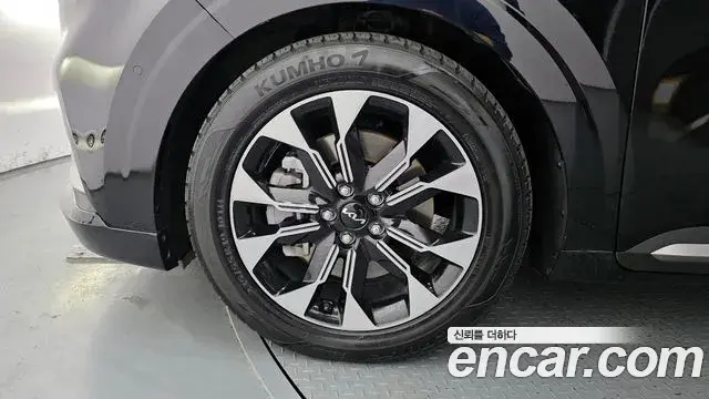 Kia Carnival 2022 — Фото 5/20