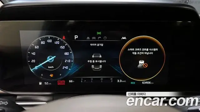 Kia Carnival 2022 — Фото 8/20