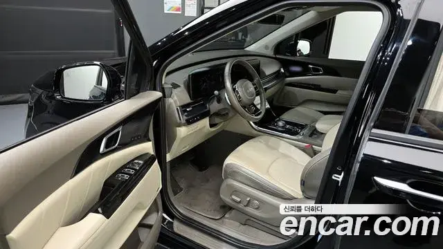 Kia Carnival 2022 — Фото 10/20