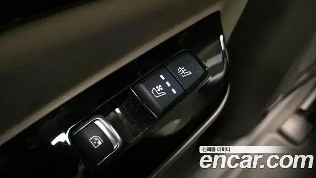 Kia Carnival 2022 — Фото 17/20
