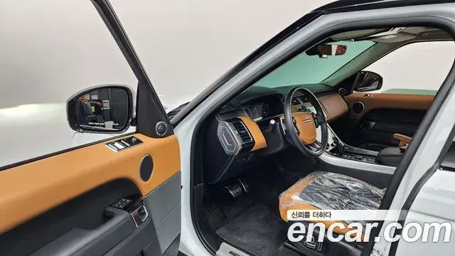 Land Rover Range Rover Sport 2019 — ფოტო 2/20