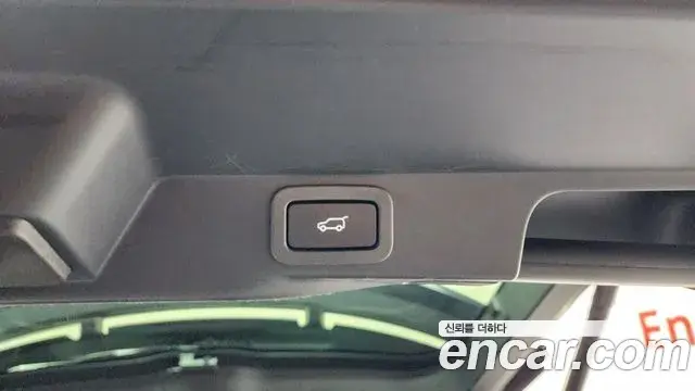 Land Rover Range Rover Sport 2019 — ფოტო 18/20