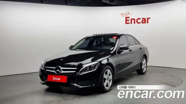 Mercedes-Benz C-Class 2018 — Şəkil 16/20