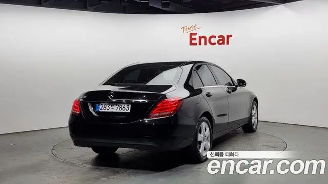 Mercedes-Benz C-Class 2018 — Şəkil 1/20