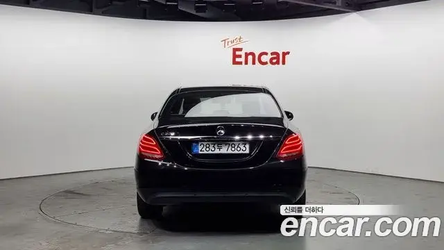Mercedes-Benz C-Class 2018 — Şəkil 2/20