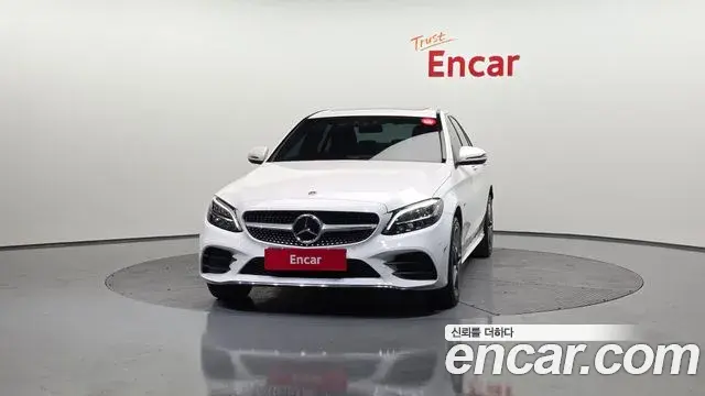 Mercedes-Benz C-Class 2020 — Photo 3/20