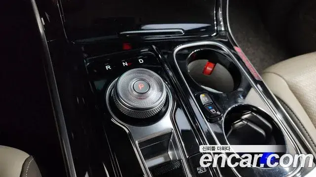 Kia Carnival 2022 — Photo 11/34