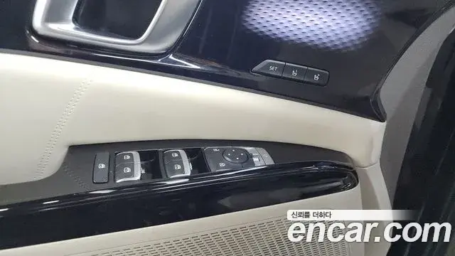Kia Carnival 2022 — Photo 3/34