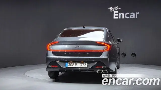 Hyundai Sonata Hybrid 2023 — Şəkil 24/36