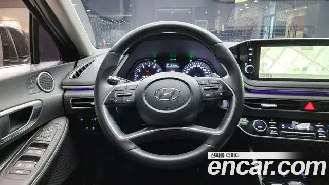 Hyundai Sonata Hybrid 2023 — Şəkil 10/36
