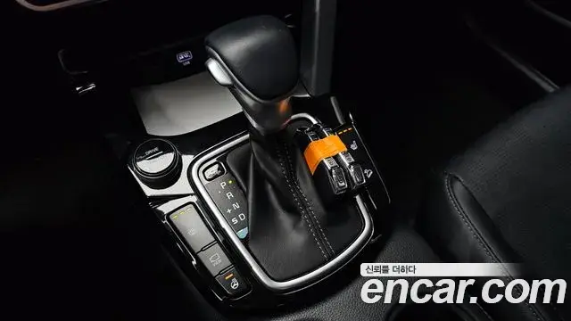 Kia Seltos 2021 — Şəkil 18/20