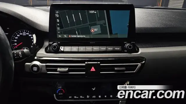 Kia Seltos 2021 — Şəkil 17/20