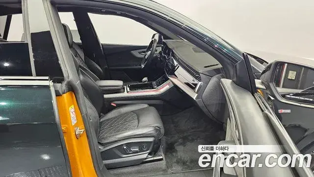 Audi Q8 2021 — Şəkil 8/20
