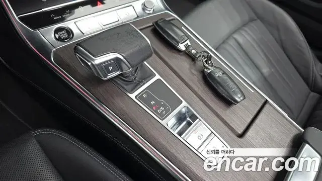 Audi A6 2023 — Şəkil 13/20