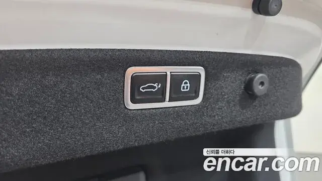 Genesis G70 2023 — ფოტო 30/33
