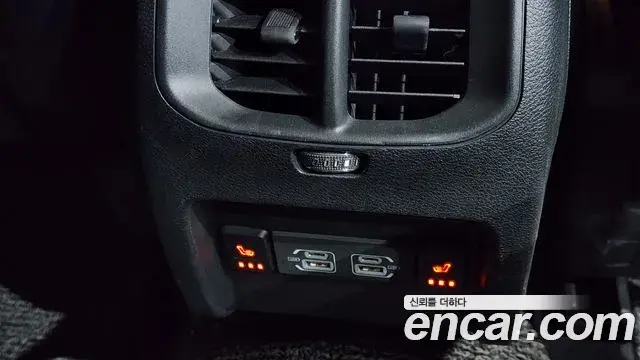 Jeep Cherokee 2021 — Şəkil 23/36