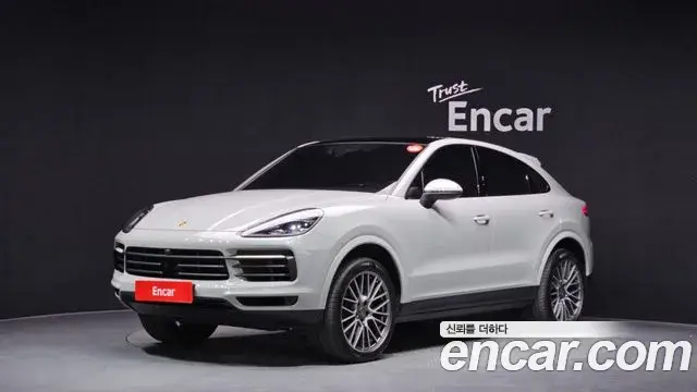 Porsche Cayenne 2022 — Photo 13/32