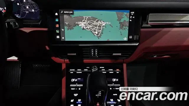 Porsche Cayenne 2022 — Photo 24/32