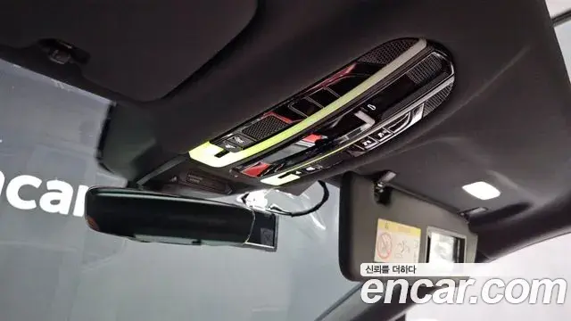 Porsche Cayenne 2022 — Photo 17/32