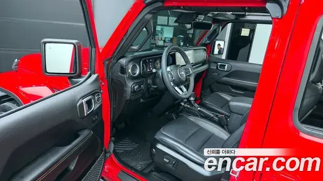 Jeep Wrangler 2024 — Şəkil 11/31