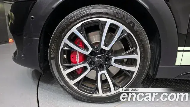 Mini Cooper S Countryman 2021 — ფოტო 5/20