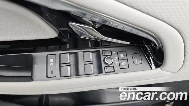 Land Rover Range Rover Evoque 2022 — Şəkil 10/35