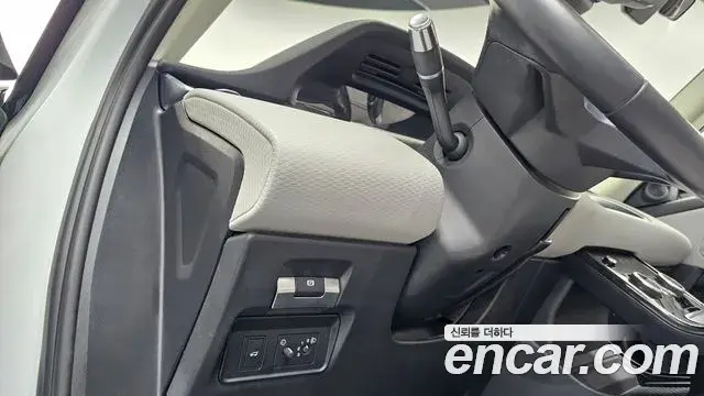 Land Rover Range Rover Evoque 2022 — Şəkil 27/35