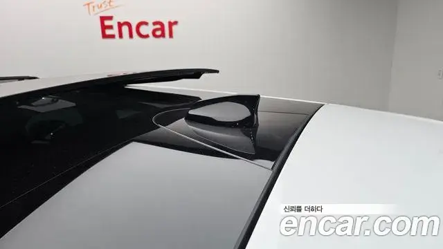 Land Rover Range Rover Evoque 2022 — Şəkil 32/35