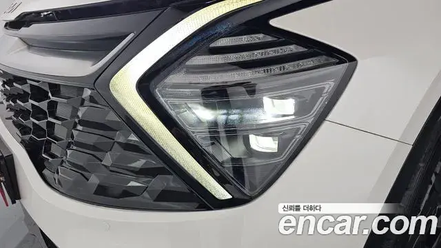 Kia Sportage 2022 — ფოტო 24/35