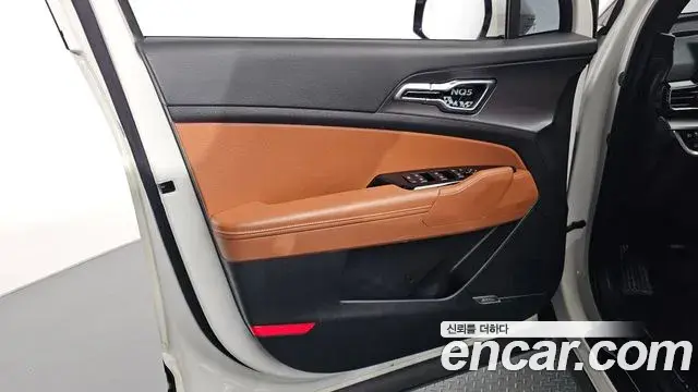 Kia Sportage 2022 — ფოტო 22/35