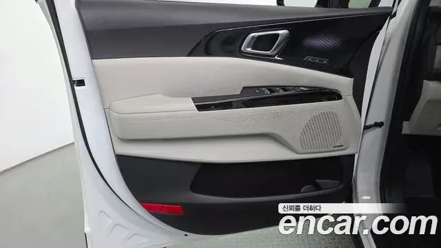 Kia Carnival 2020 — Photo 15/30