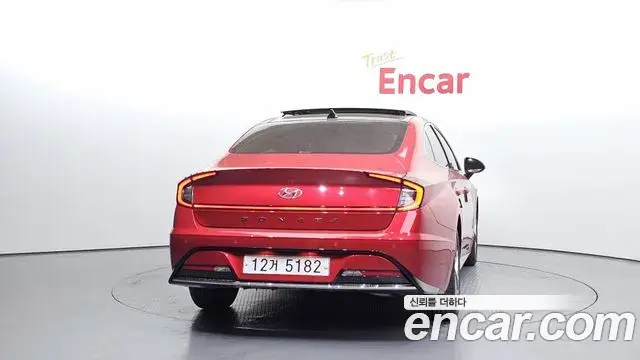 Hyundai Sonata 2019 — Фото 4/20