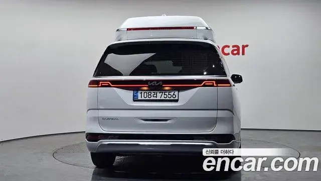 Kia Carnival 2022 — Фото 4/20