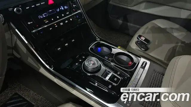 Kia Carnival 2022 — Фото 9/20