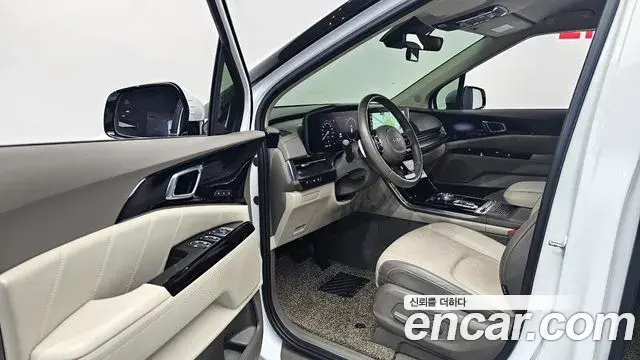 Kia Carnival 2022 — Фото 10/20